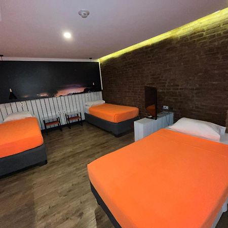 סנטיאגו Hostal Boutique Black Cat מראה חיצוני תמונה
