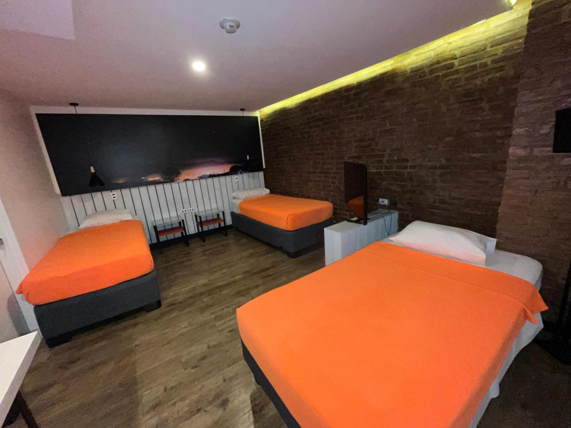 סנטיאגו Hostal Boutique Black Cat מראה חיצוני תמונה